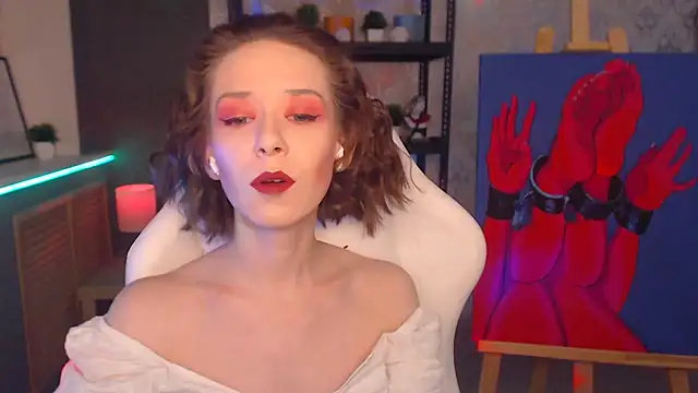 FascinatingEyess online show from December 2024 07:32:01 PM