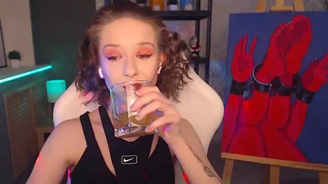 FascinatingEyess online show from January 2025 10:33:01 PM