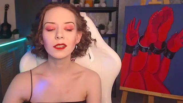 FascinatingEyess online show from October 2025 05:55:01 PM