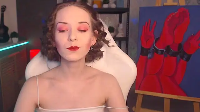 FascinatingEyess online show from October 2025 06:17:02 PM