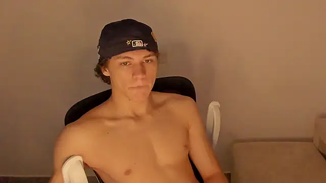 laurent nova online show from December 2025 04:41:01 AM