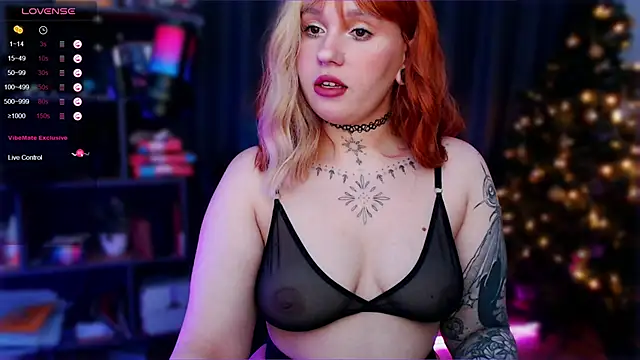 Snapshot of The_Full_Red_Moon chatting on December 2024 11:33:01 AM The Full Red Moon online show from December 2024 11:33:01 AM