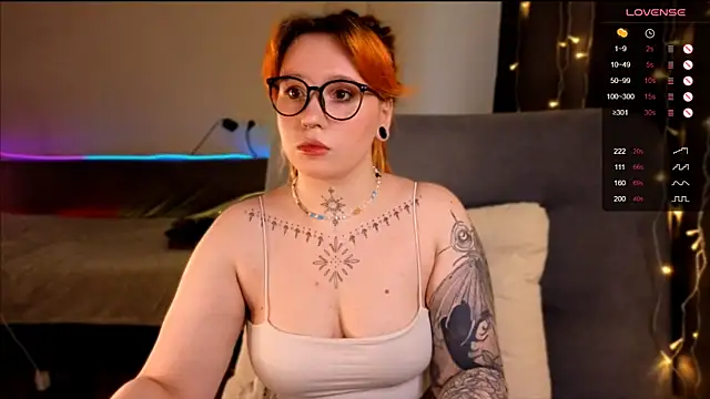 The Full Red Moon online show from November 2025 09:00:02 AM