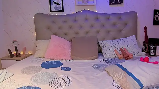 Snapshot of Antonella_Montanari chatting on January 2026 01:42:02 AM Antonella Montanari online show from January 2026 01:42:02 AM