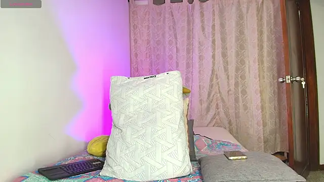 Luciana Ortiz1 online show from April 2026 02:34:01 AM