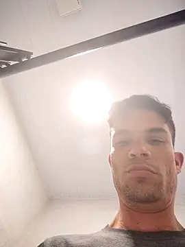 Snapshot of 719610 chatting on October 2025 03:04:02 AM 719610 online show from October 2025 03:04:02 AM