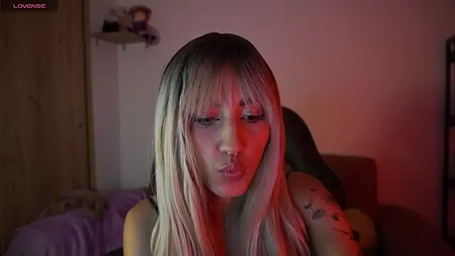 MissKorah online show from December 2024 12:36:01 AM