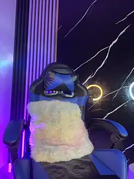 Ady 18 online show from October 2025 07:37:02 PM