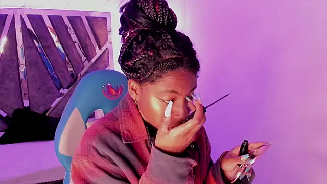 Queen perla  online show from September 2025 12:50:02 PM