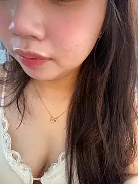 Hotellinh12 online show from September 2025 07:10:01 AM