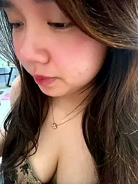 Hotellinh12 online show from January 2026 06:05:02 AM