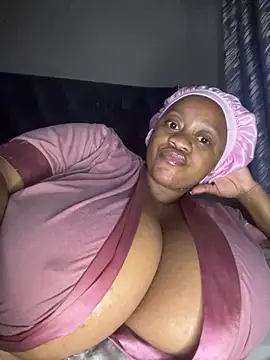 Chubbykarisma27 online show from December 2025 08:13:01 PM