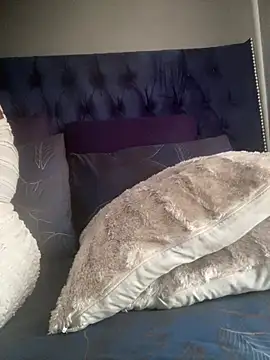 Chubbykarisma27 online show from January 2026 01:26:01 PM