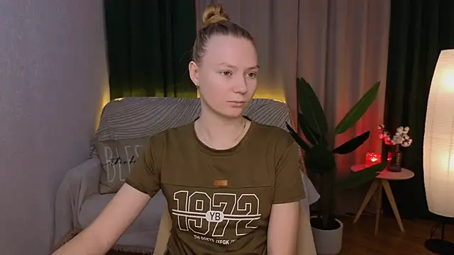 CarolynCohen   online show from December 2024 01:51:02 AM