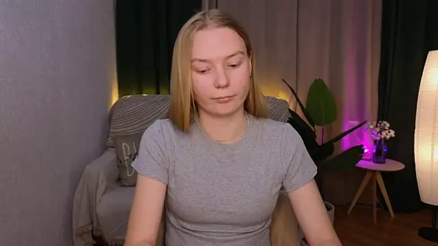 CarolynCohen   online show from February 2025 04:57:01 AM