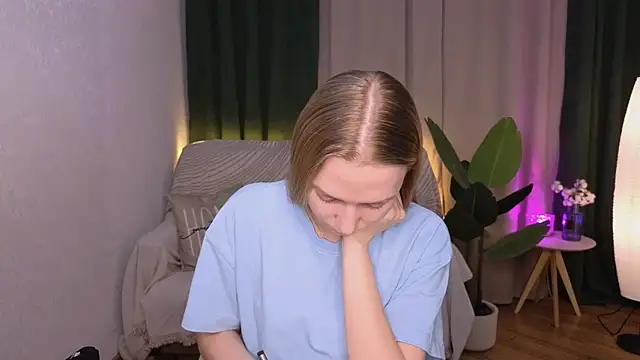 CarolynCohen   online show from February 2025 02:14:01 AM