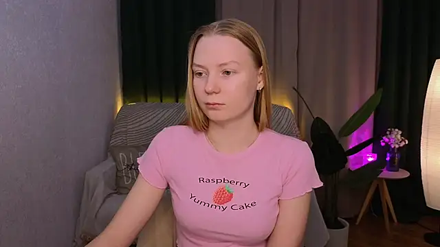 CarolynCohen   online show from February 2025 02:06:01 AM