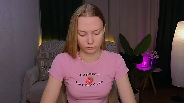 CarolynCohen   online show from February 2025 02:09:02 AM