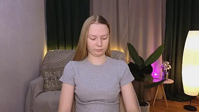 CarolynCohen   online show from March 2025 02:15:01 AM