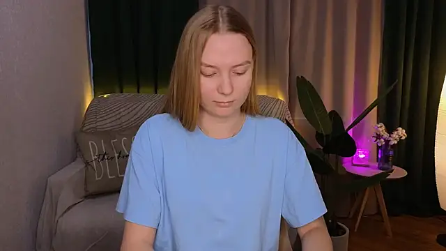 CarolynCohen   online show from March 2025 05:00:02 AM