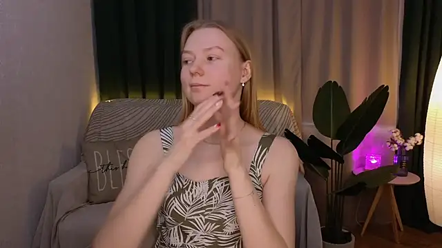 CarolynCohen   online show from March 2025 05:16:01 AM