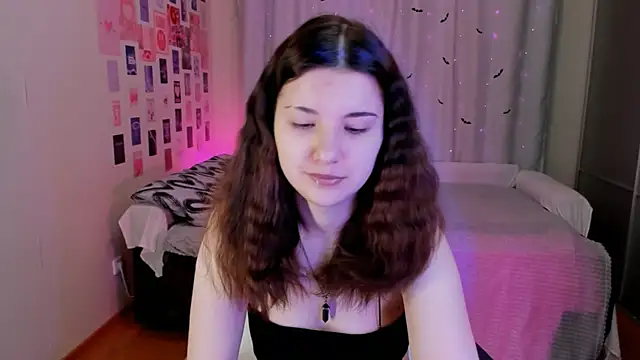 Vanessa Verona online show from February 2025 08:36:01 PM