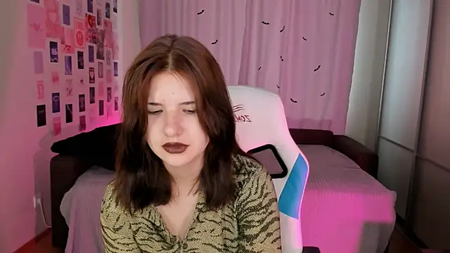 Vanessa Verona online show from September 2025 05:51:01 AM