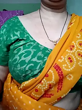 Snapshot of Rosy-B chatting on April 2026 12:42:01 AM Rosy-B online show from April 2026 12:42:01 AM