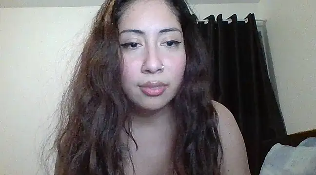 Snapshot of LorenaAnderson chatting on February 2025 12:33:01 PM LorenaAnderson online show from February 2025 12:33:01 PM