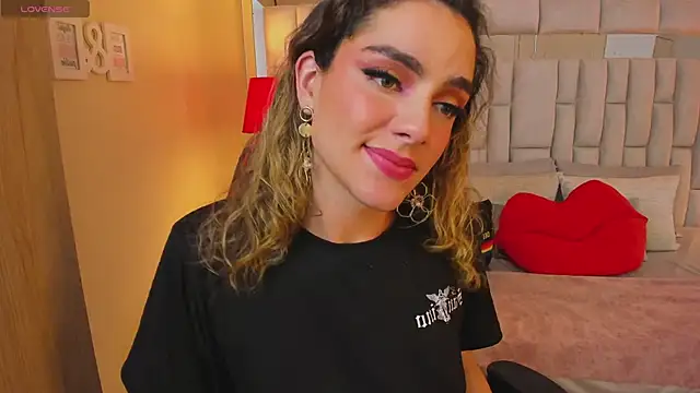 mariiahneedles online show from January 2025 04:19:02 AM