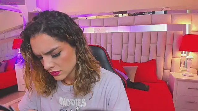 mariiahneedles online show from March 2025 09:55:02 PM