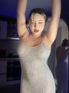 Snapshot of SaraFerreira chatting on October 2025 02:35:01 AM SaraFerreira online show from October 2025 02:35:01 AM