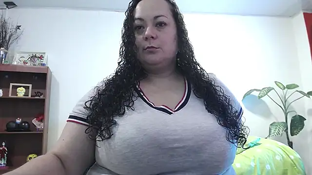 Snapshot of Aleia_Taylor chatting on June 2026 06:00:01 AM Aleia Taylor online show from June 2026 06:00:01 AM