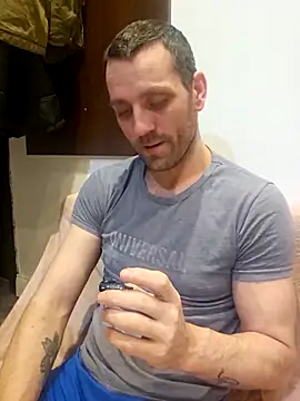 Aian09 online show from March 2025 09:16:01 PM