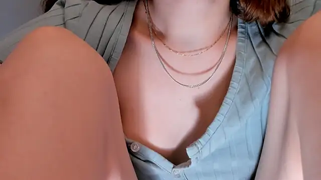 Britney Ross online show from March 2025 03:33:01 AM