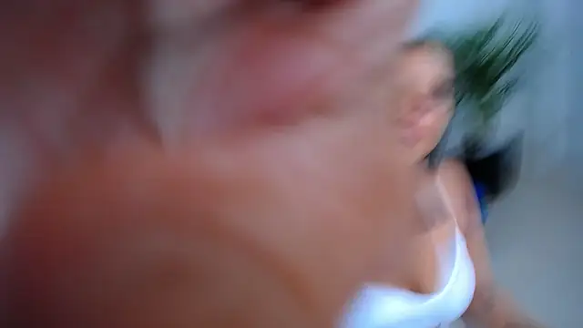 Chiqui milk  online show from February 2025 07:14:02 PM