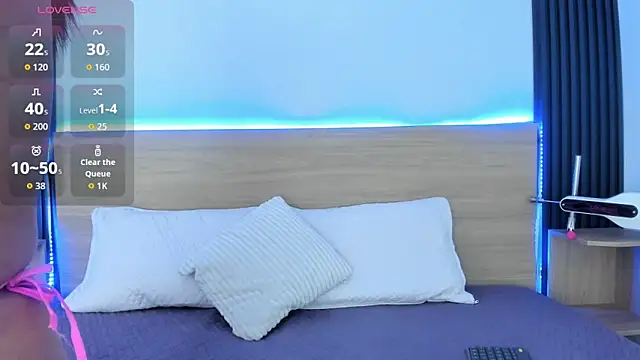 Chiqui milk  online show from November 2025 07:35:01 PM