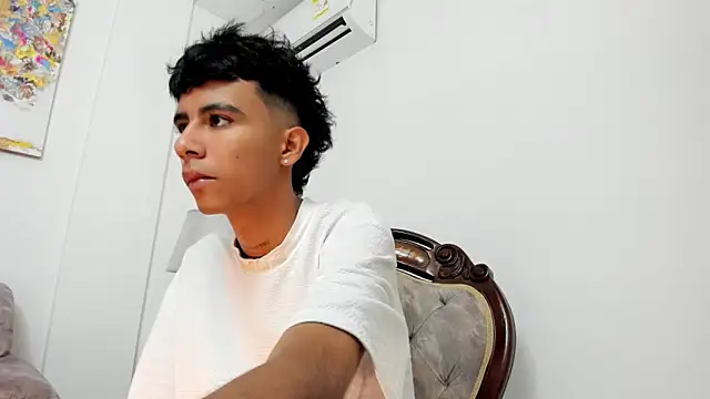 dikey 62 online show from February 2025 07:59:02 PM