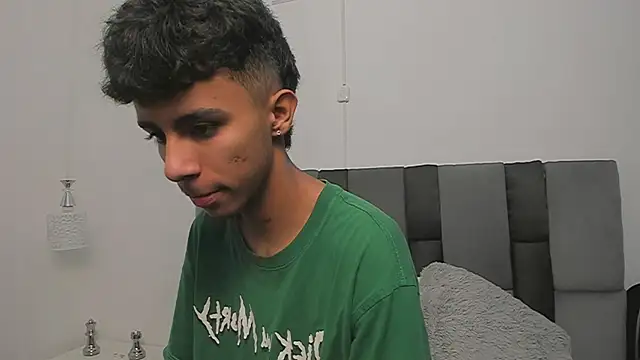 dikey 62 online show from February 2025 08:22:02 PM