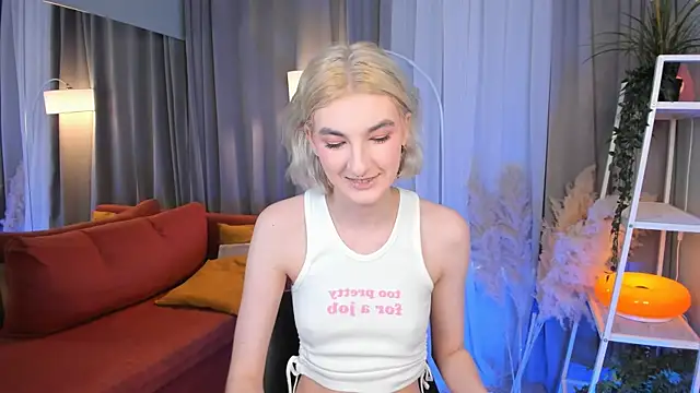 Snapshot of Mia_Cheers chatting on March 2025 01:59:02 PM Mia Cheers online show from March 2025 01:59:02 PM