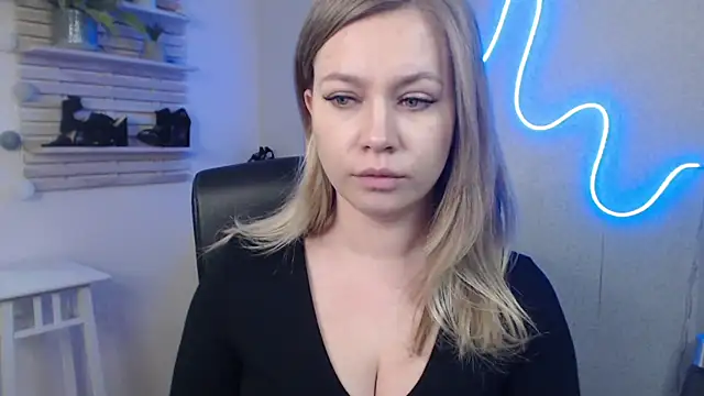 holly xglam online show from January 2025 10:52:02 AM