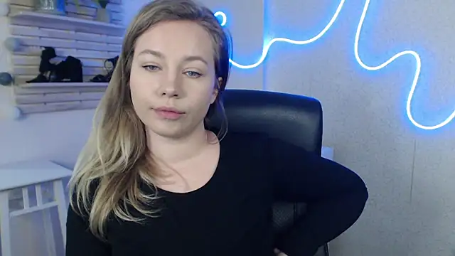 holly xglam online show from March 2025 05:23:02 AM