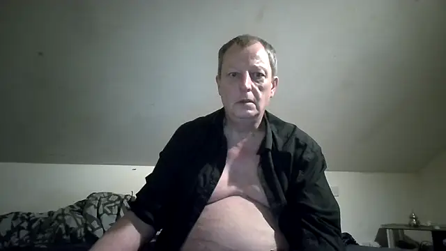 Snapshot of chubbybear2cum chatting on April 2026 03:53:02 AM chubbybear2cum online show from April 2026 03:53:02 AM