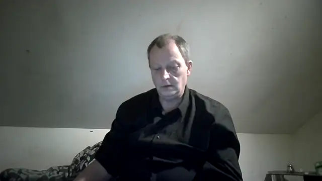 Snapshot of chubbybear2cum chatting on May 2026 01:32:02 AM chubbybear2cum online show from May 2026 01:32:02 AM