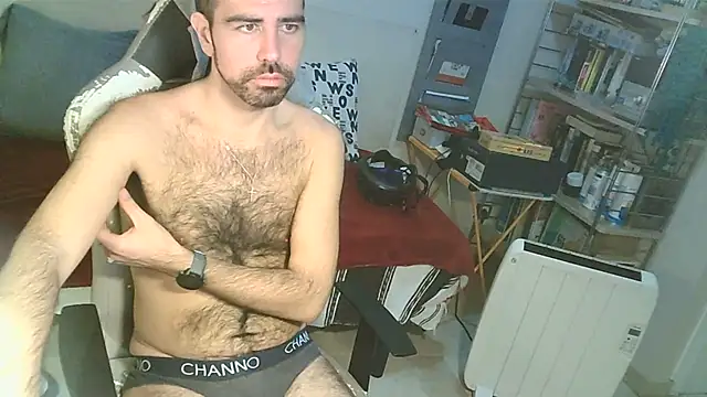 Snapshot of galaudin_3x_ chatting on February 2025 08:45:02 PM galaudin 3x online show from February 2025 08:45:02 PM