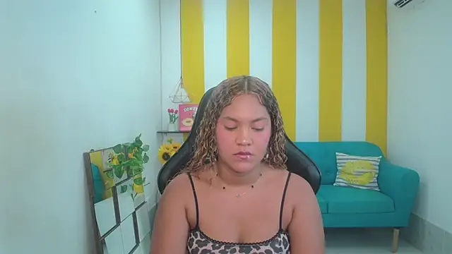 Cristal War online show from January 2026 10:03:02 PM