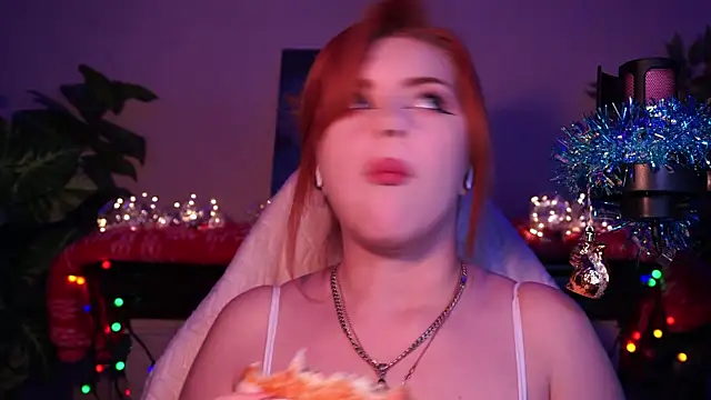 Chriss Fox online show from December 2024 08:17:01 PM