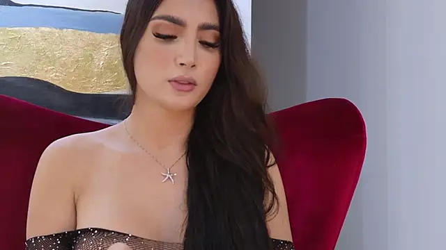 Snapshot of _BellaDonna_ chatting on September 2025 01:43:01 AM BellaDonna online show from September 2025 01:43:01 AM