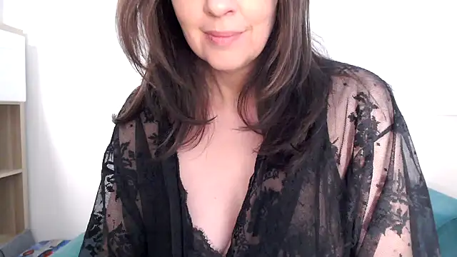 Ella Next Door online show from March 2026 03:01:01 PM