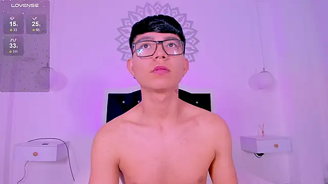 CodyTwink online show from December 2025 02:44:02 PM